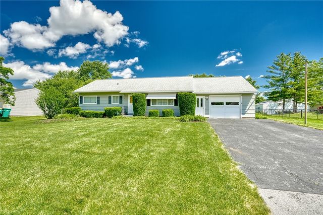 40 Chiltern Road, Henrietta, NY 14623