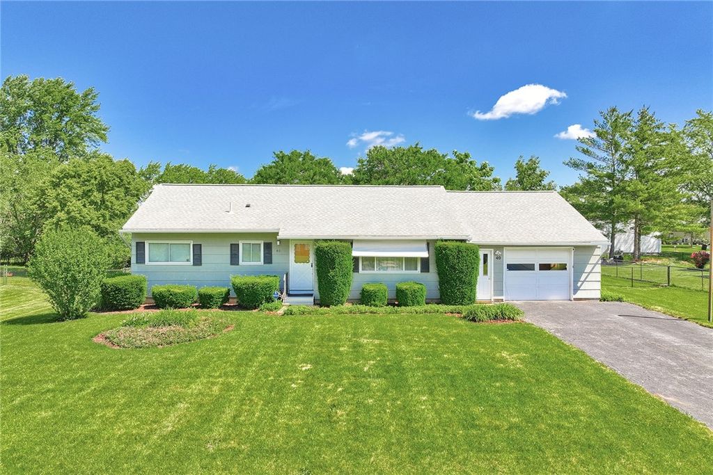 40 Chiltern Road, Henrietta, NY 14623
