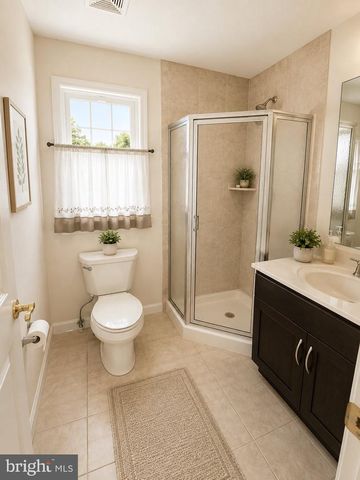 140 HANKINS RD, Hightstown, NJ 08520