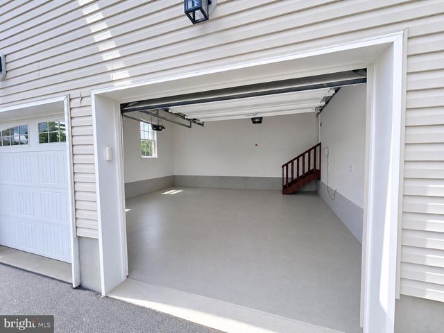 140 HANKINS RD, Hightstown, NJ 08520