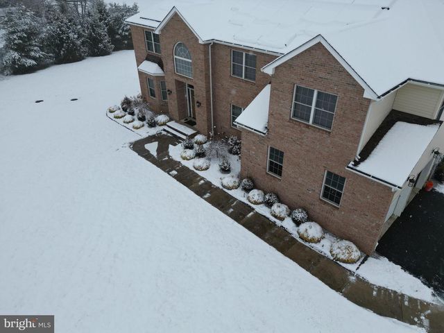 140 HANKINS RD, Hightstown, NJ 08520