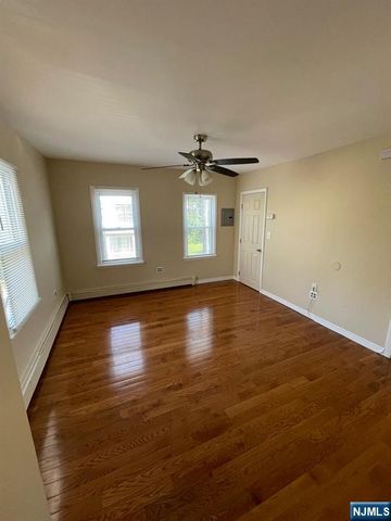 46 New Street, Montclair, NJ 07042