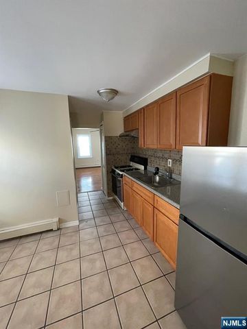 46 New Street, Montclair, NJ 07042