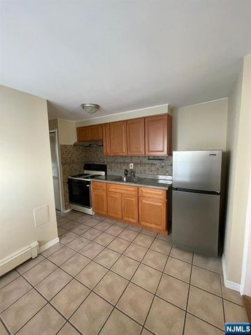 46 New Street, Montclair, NJ 07042