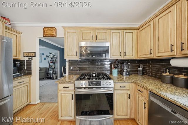 18051 Cedar Island Boulevard, Romulus, MI 48174