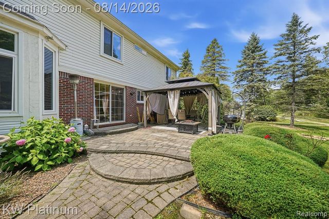 18051 Cedar Island Boulevard, Romulus, MI 48174