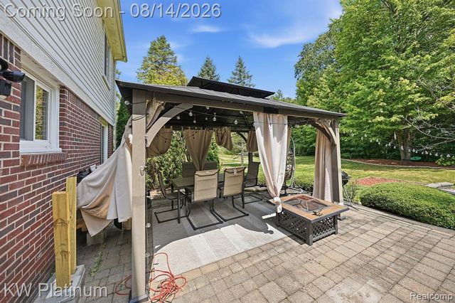 18051 Cedar Island Boulevard, Romulus, MI 48174