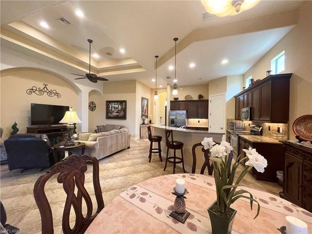 7302 Acorn WAY, Naples, FL 34119