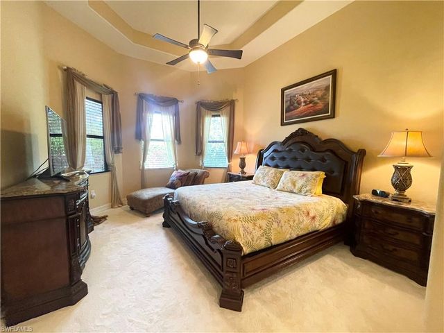 7302 Acorn WAY, Naples, FL 34119