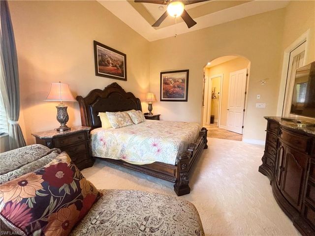 7302 Acorn WAY, Naples, FL 34119
