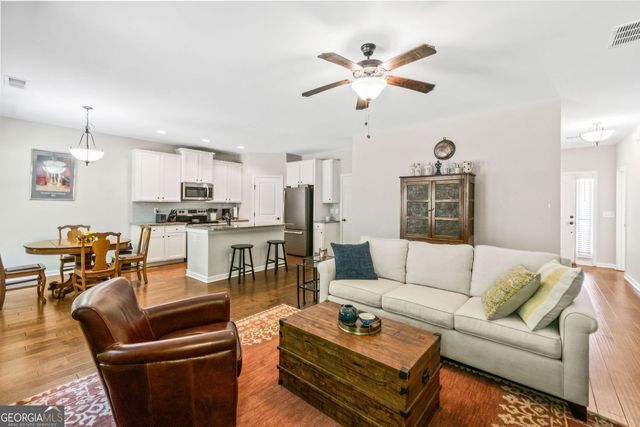 331 Bryndemere Drive, Dawsonville, GA 30534