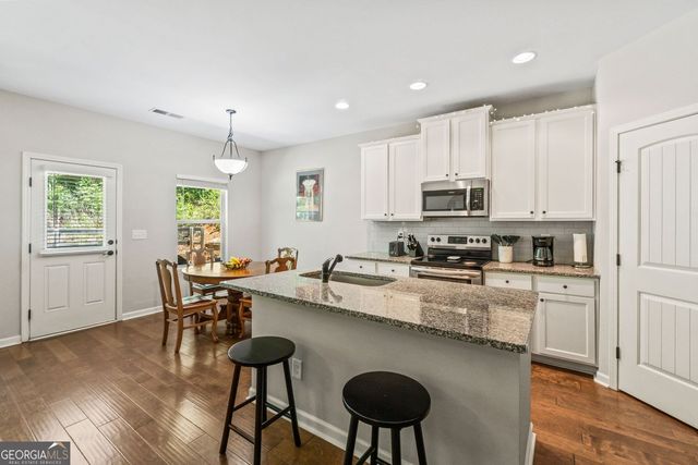 331 Bryndemere Drive, Dawsonville, GA 30534