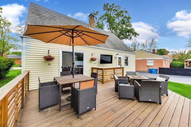 817 S Spring Road, Elmhurst, IL 60126