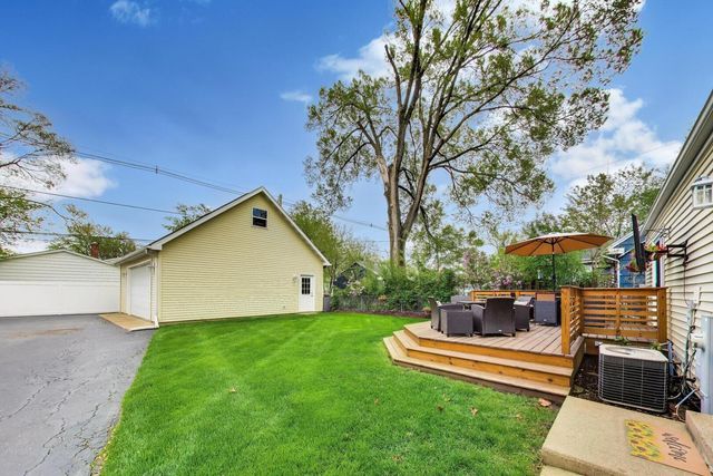 817 S Spring Road, Elmhurst, IL 60126