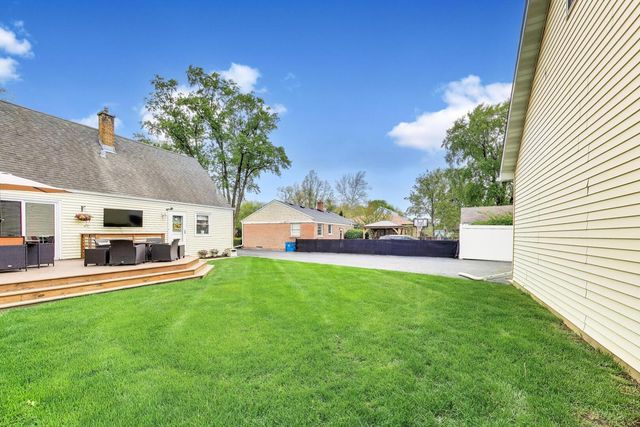 817 S Spring Road, Elmhurst, IL 60126