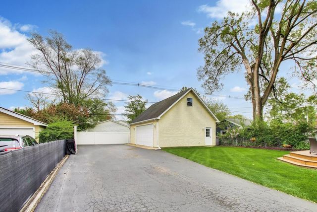 817 S Spring Road, Elmhurst, IL 60126