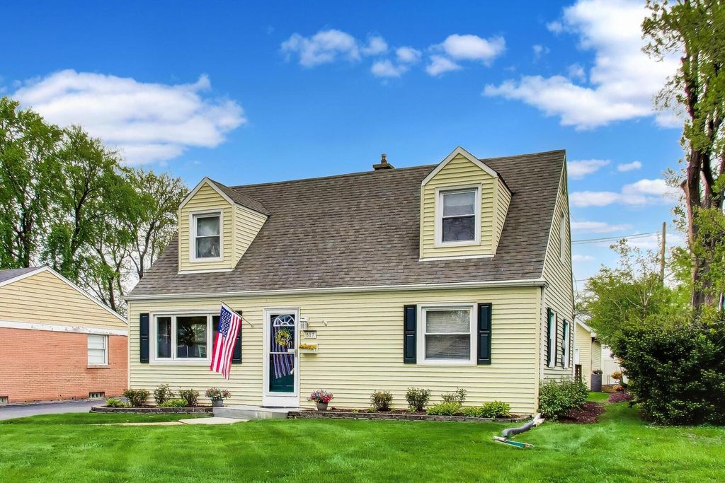 817 S Spring Road, Elmhurst, IL 60126