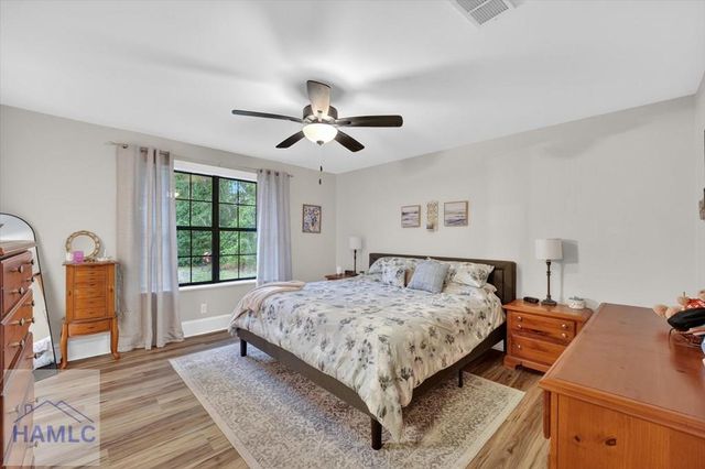 1098 Limerick Road, Midway, GA 31320