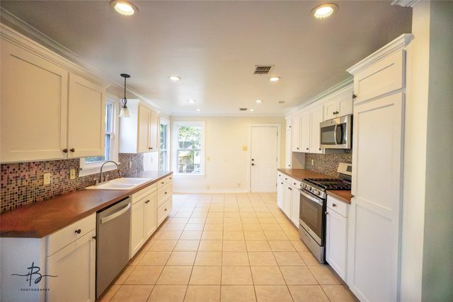 4350 Finley Drive, Shreveport, LA 71105