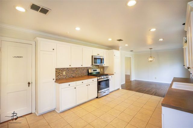 4350 Finley Drive, Shreveport, LA 71105