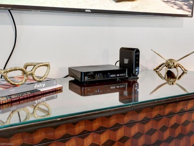 2847 Tiburon Blvd E Apt 101, Naples, FL 34109