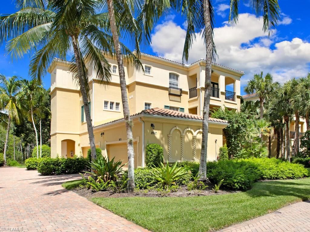 2847 Tiburon Blvd E Apt 101, Naples, FL 34109