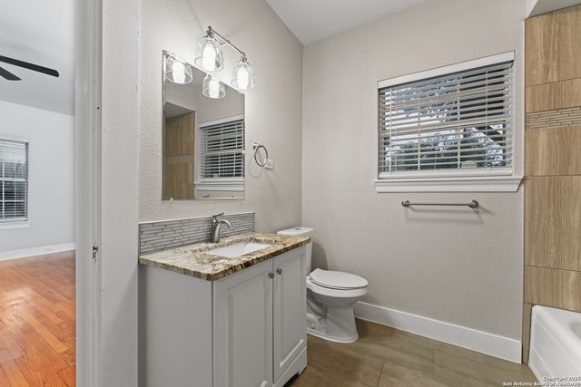 1806 W MISTLETOE AVE, San Antonio, TX 78201