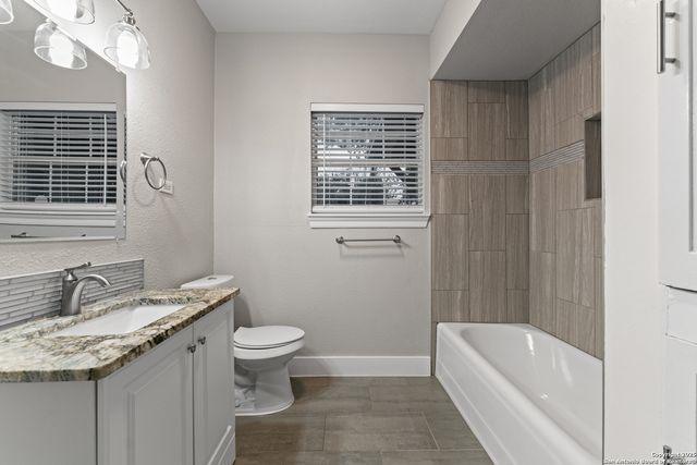 1806 W MISTLETOE AVE, San Antonio, TX 78201