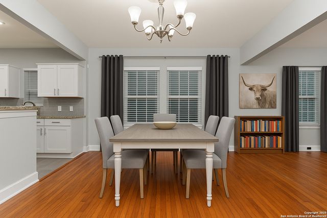 1806 W MISTLETOE AVE, San Antonio, TX 78201