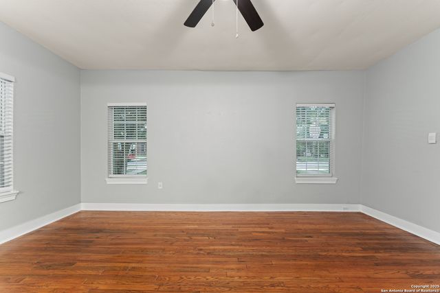 1806 W MISTLETOE AVE, San Antonio, TX 78201