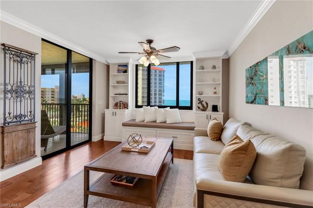 10851 Gulf Shore DR 502, Naples, FL 34108