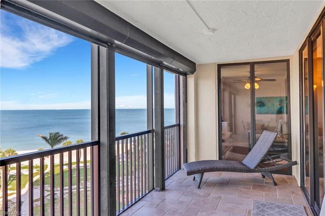 10851 Gulf Shore DR 502, Naples, FL 34108