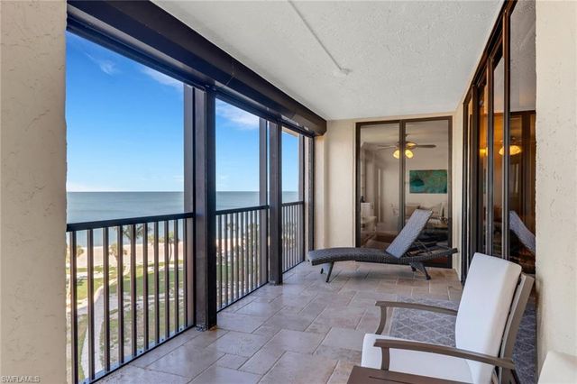 10851 Gulf Shore DR 502, Naples, FL 34108