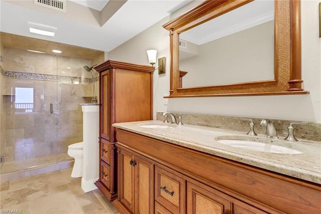 10851 Gulf Shore DR 502, Naples, FL 34108