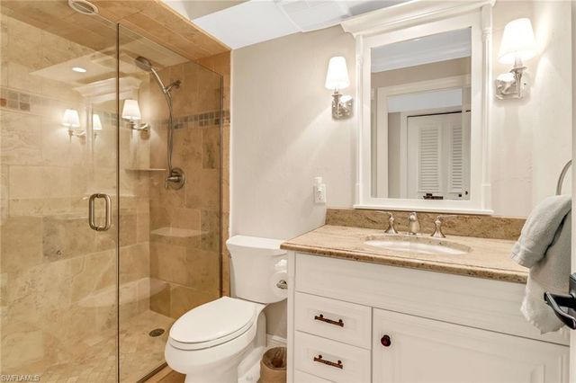 10851 Gulf Shore DR 502, Naples, FL 34108