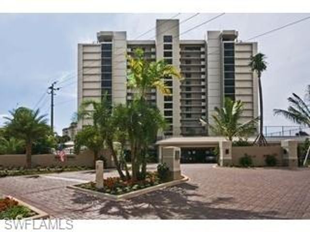 10851 Gulf Shore DR 502, Naples, FL 34108