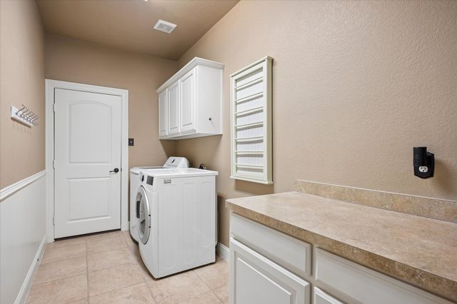 7027 Hickory Estates Drive, Sachse, TX 75048