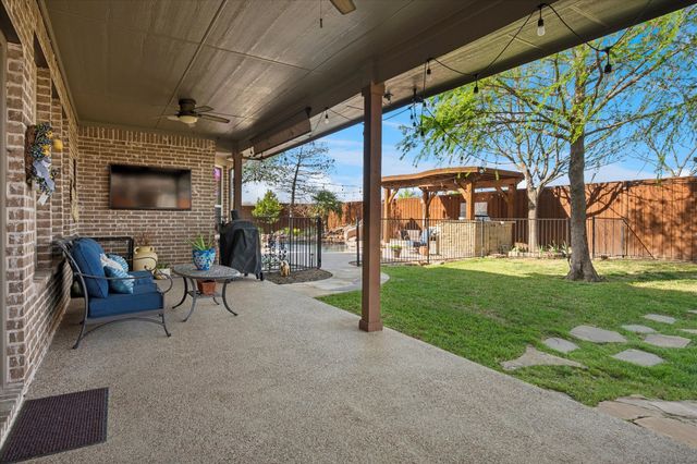 7027 Hickory Estates Drive, Sachse, TX 75048