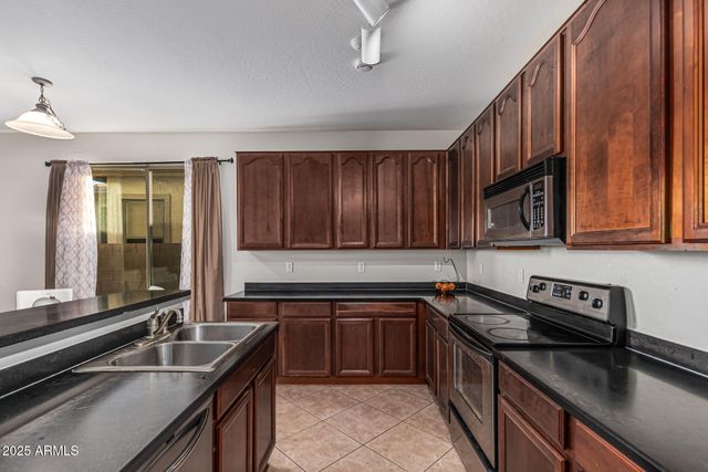 20535 N SANTA CRUZ Drive, Maricopa, AZ 85138