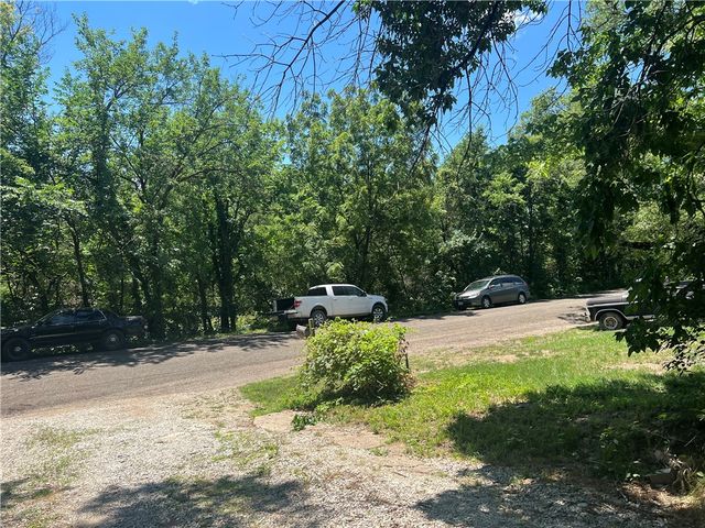 4313 Commerce Drive, West Des Moines, IA 50265