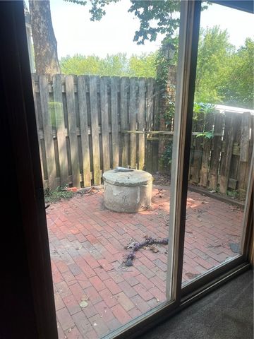 4313 Commerce Drive, West Des Moines, IA 50265