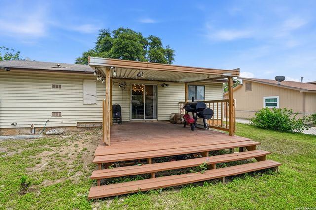 2715 IRWIN DR, San Antonio, TX 78222