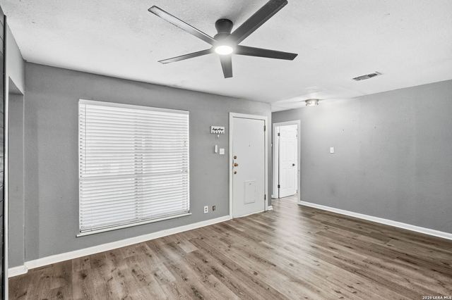 2715 IRWIN DR, San Antonio, TX 78222
