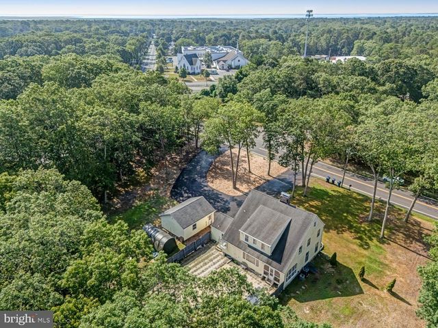 215 PARKERTOWN DR, Tuckerton, NJ 08087