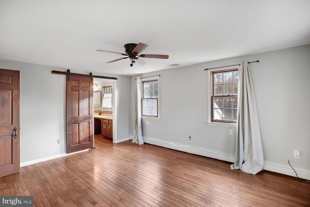 215 PARKERTOWN DR, Tuckerton, NJ 08087