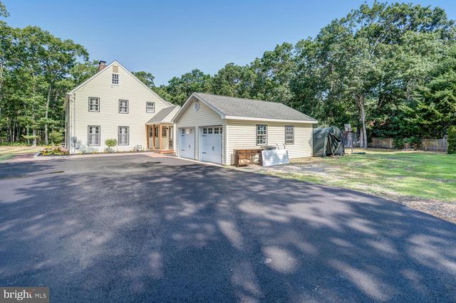 215 PARKERTOWN DR, Tuckerton, NJ 08087