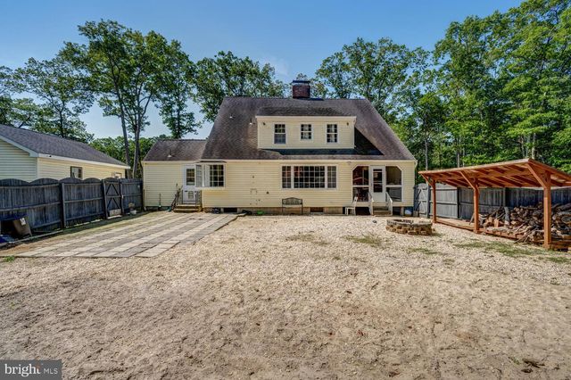 215 PARKERTOWN DR, Tuckerton, NJ 08087