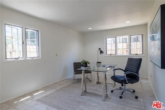 5409 Fallbrook Avenue, Los Angeles, CA 91367