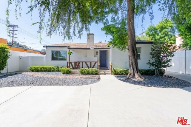 5409 Fallbrook Avenue, Los Angeles, CA 91367