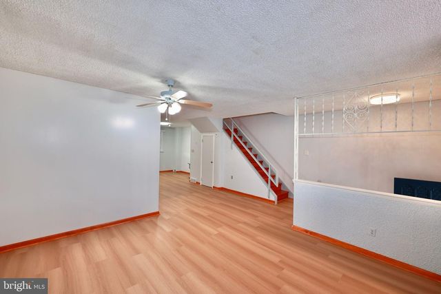 1122 W OXFORD ST, Philadelphia, PA 19122